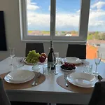 74m2 Vyhled Klid Priroda Lägenhet *